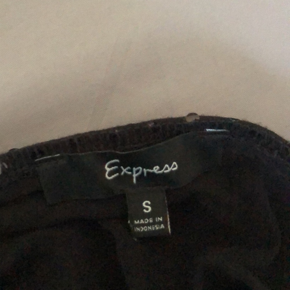 Express Top - Picture 3 of 3